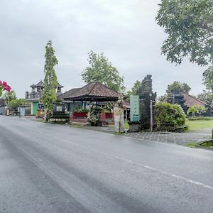 Oyo 1762 Hotel Astiti Graha Tanah Lot